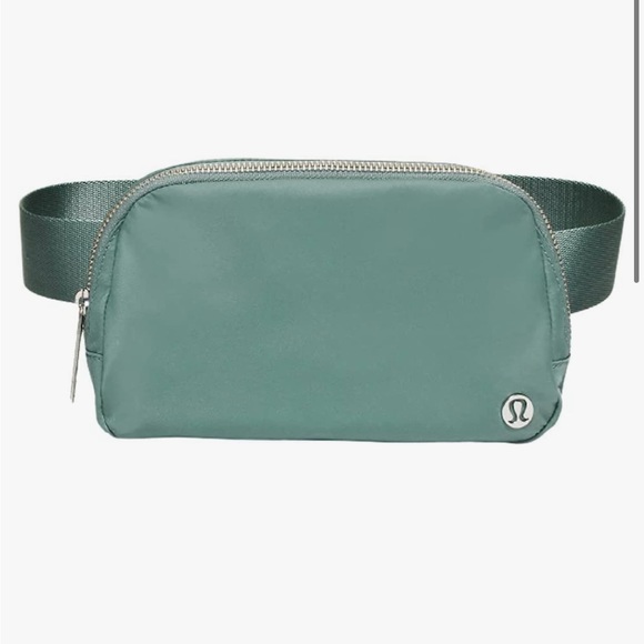 lululemon athletica Handbags - Lululemon large everywhere belt bag